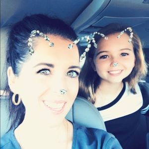 Meet your Posher, Laurie